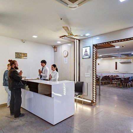 Hotel Chanakya Inn New Delhi Bagian luar foto