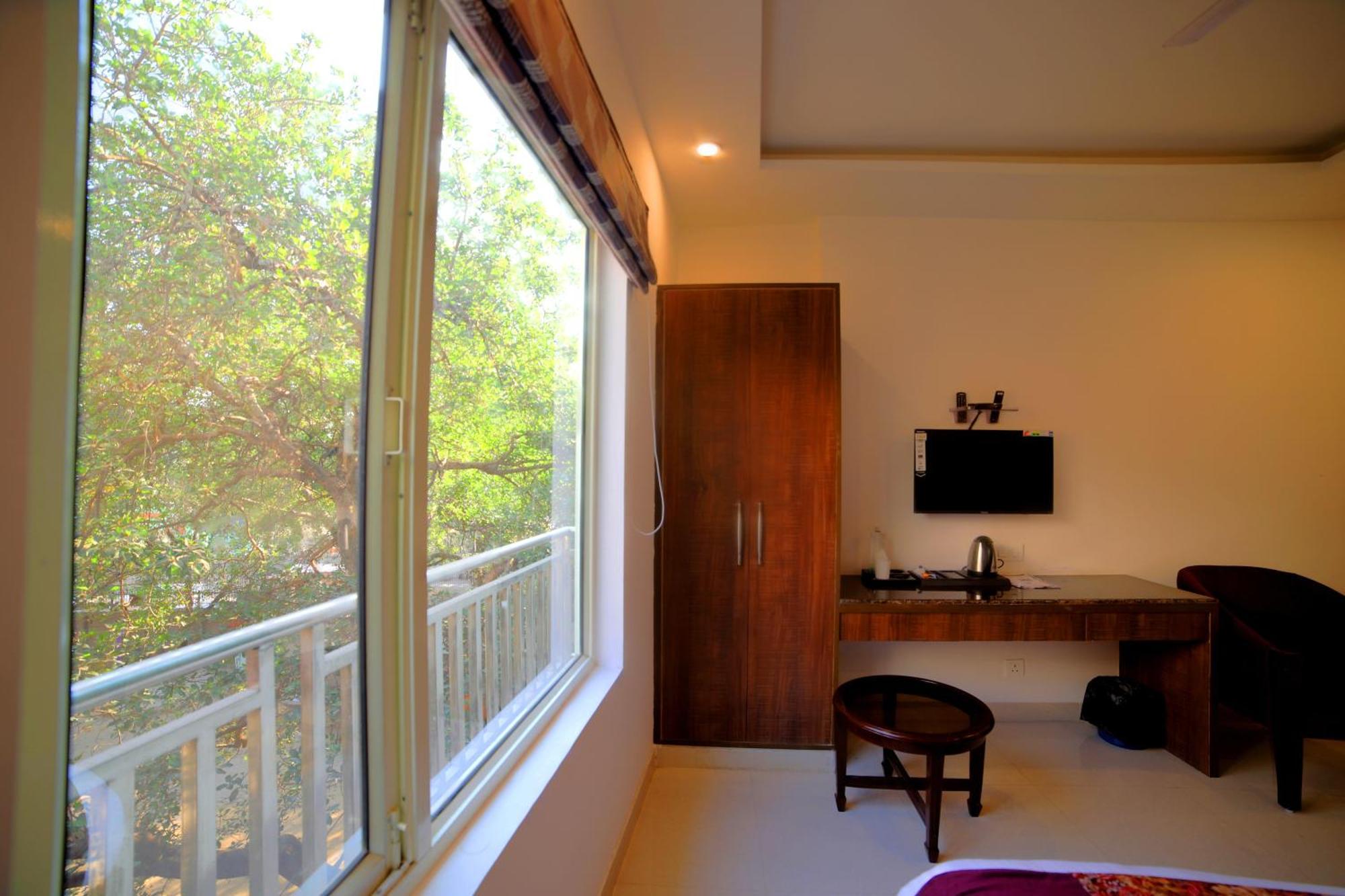 Hotel Chanakya Inn New Delhi Bagian luar foto