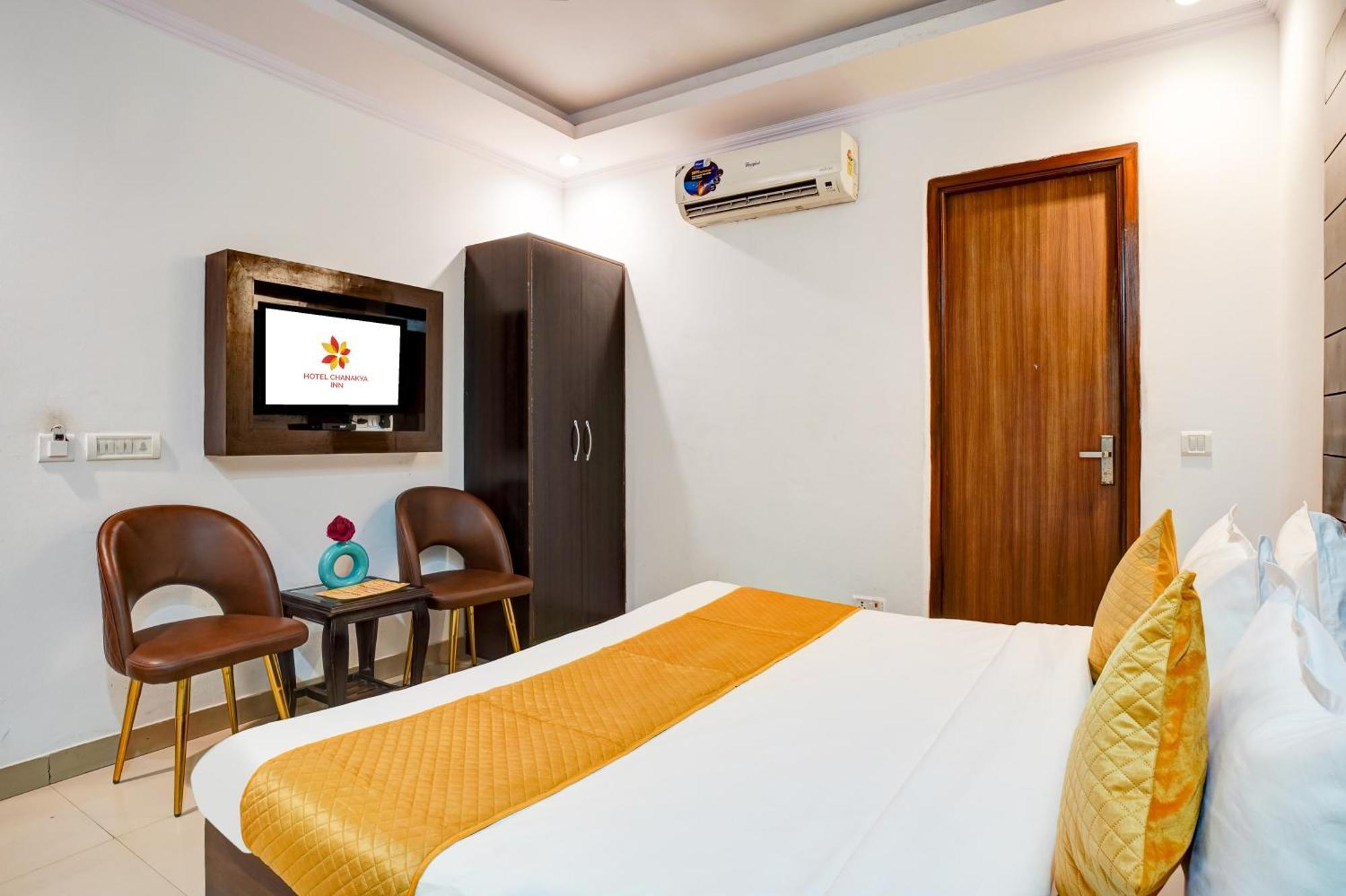 Hotel Chanakya Inn New Delhi Bagian luar foto
