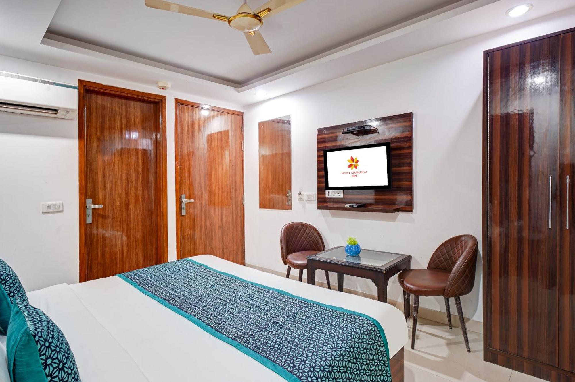 Hotel Chanakya Inn New Delhi Bagian luar foto