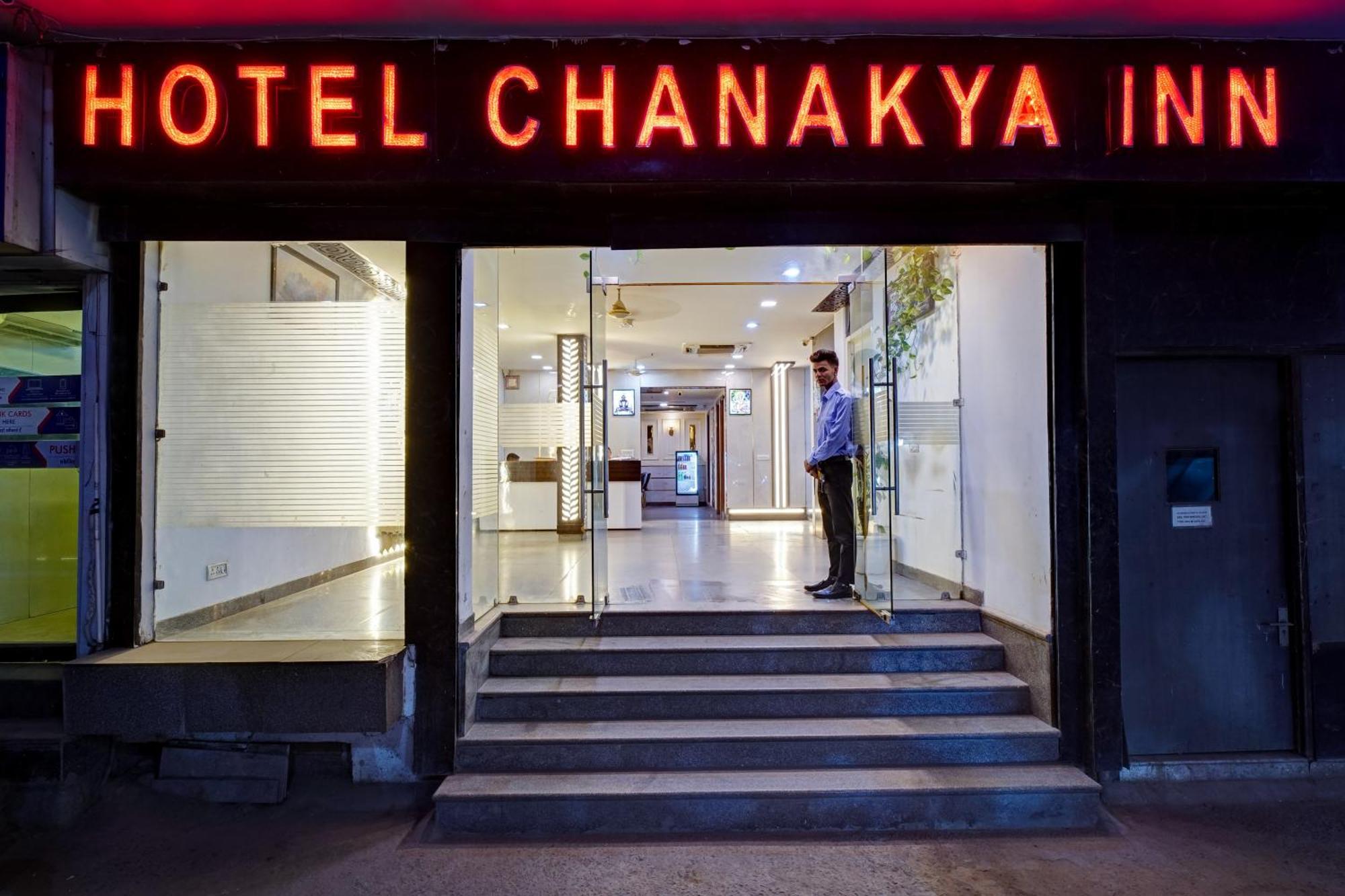 Hotel Chanakya Inn New Delhi Bagian luar foto