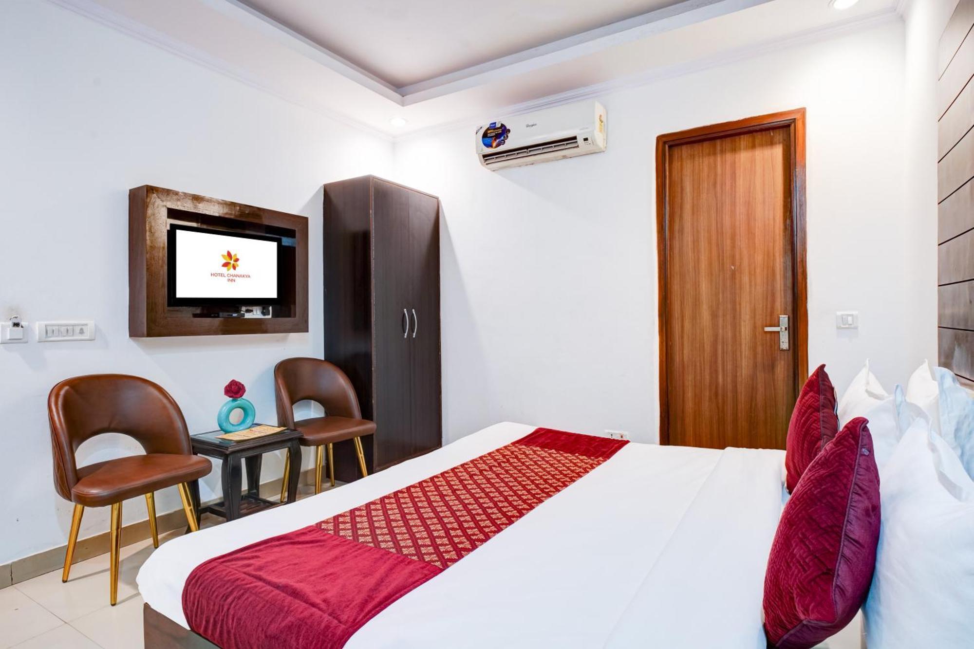 Hotel Chanakya Inn New Delhi Bagian luar foto