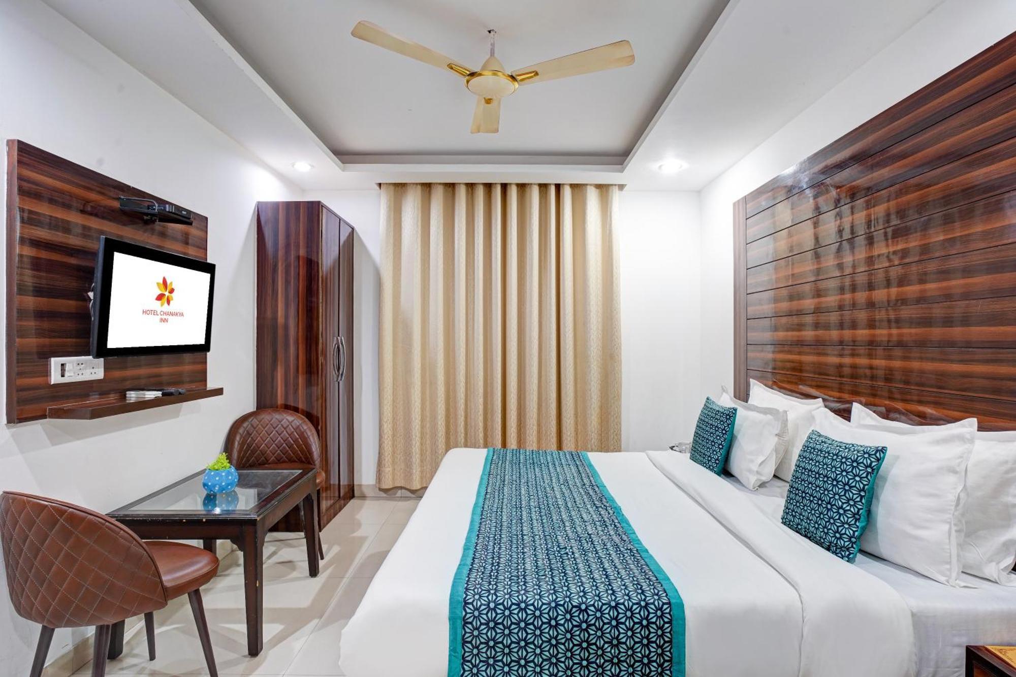 Hotel Chanakya Inn New Delhi Bagian luar foto