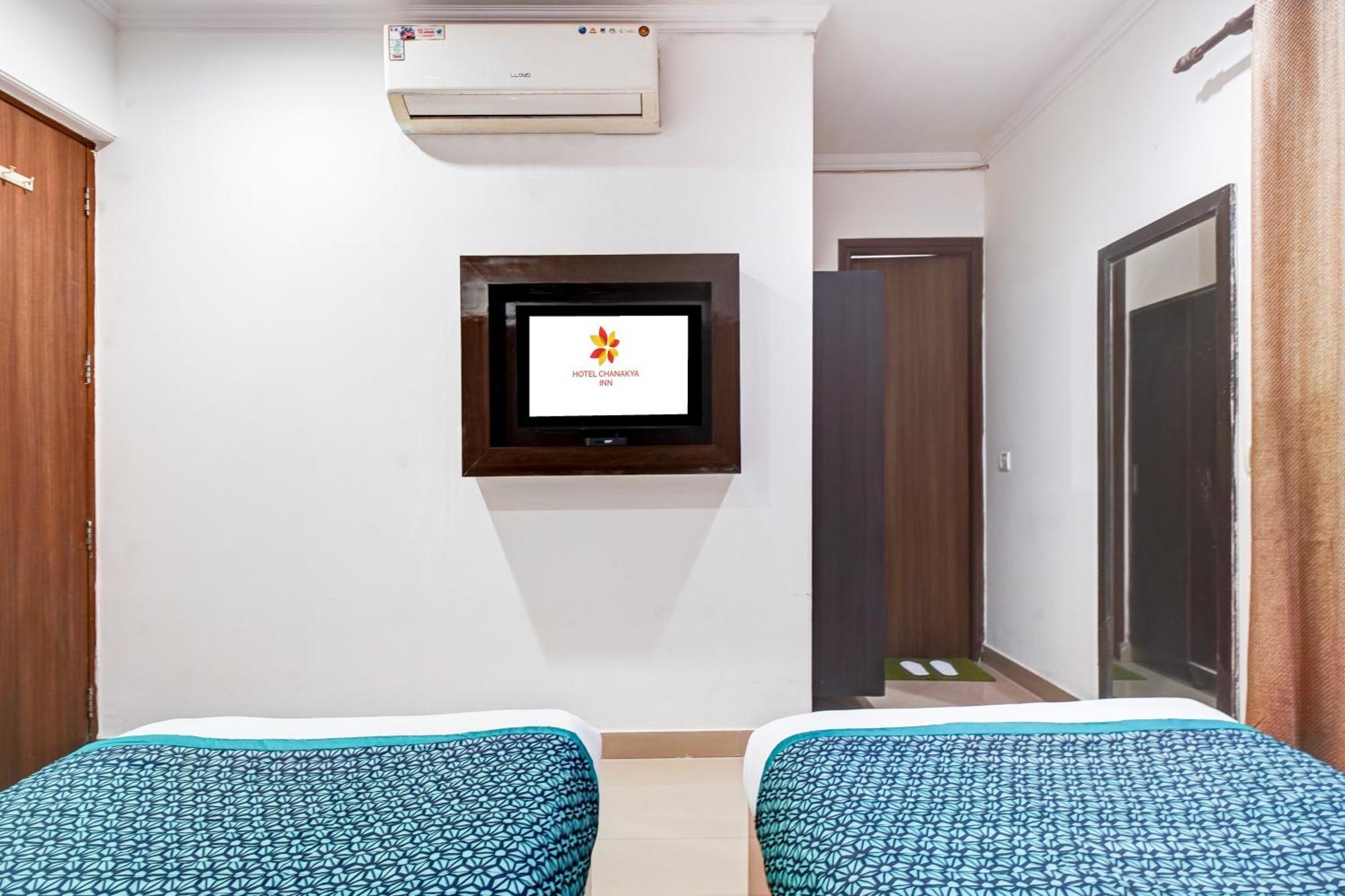 Hotel Chanakya Inn New Delhi Bagian luar foto